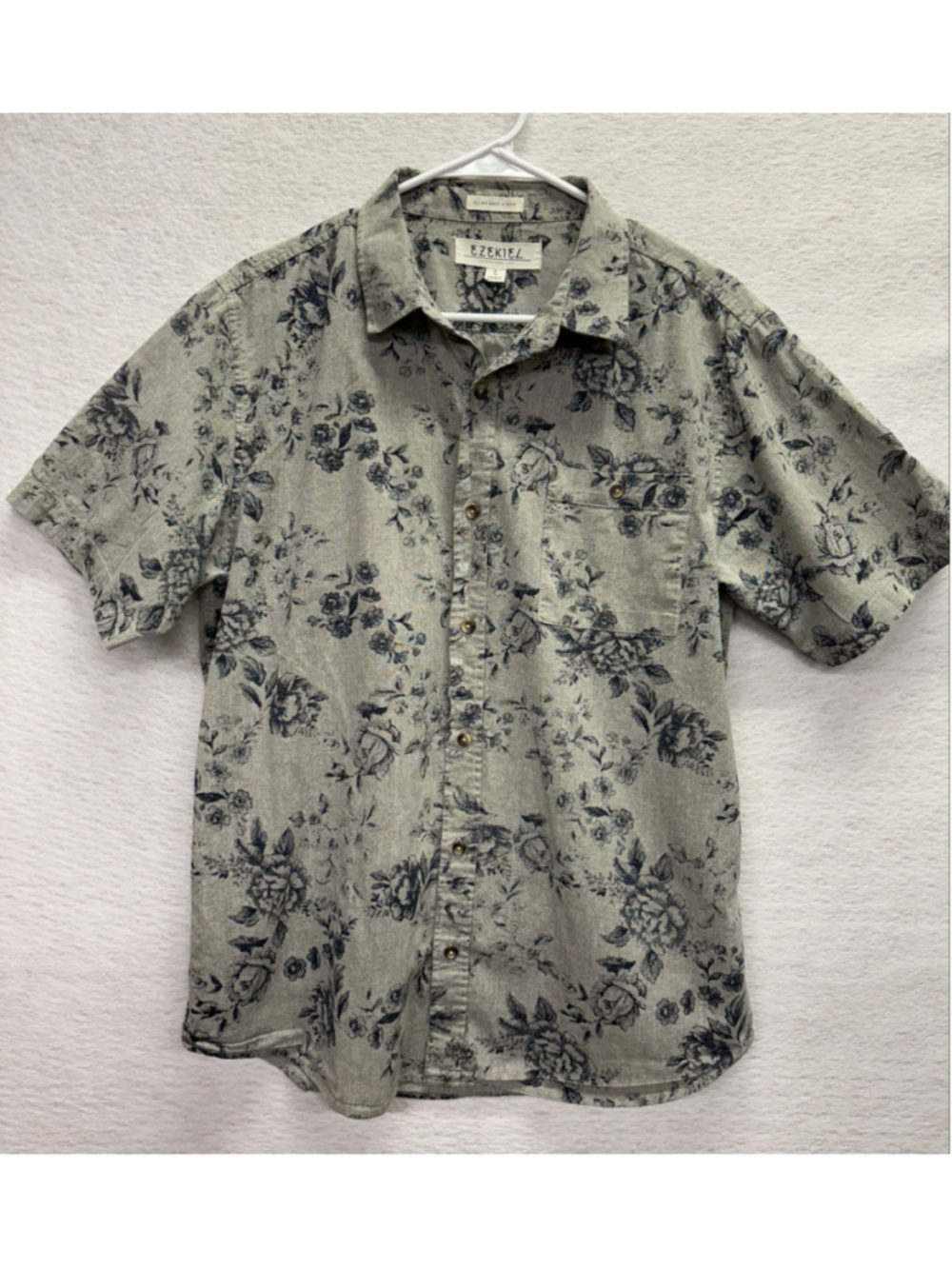 Ezekiel Mens Large Floral Button Up Shirt Gray Short Sleeve Cotton Hawaiian Surf